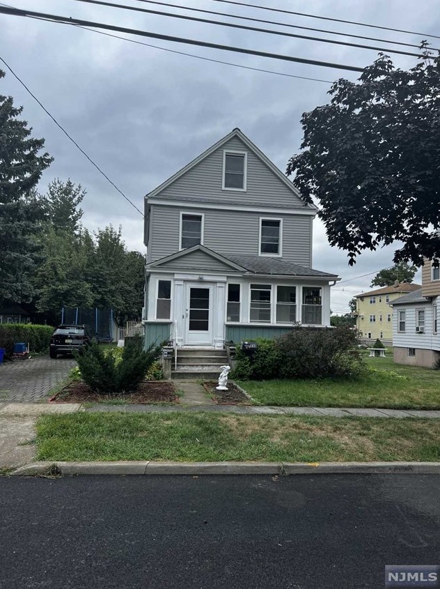 530 2nd Ave, Lyndhurst, NJ 07071
