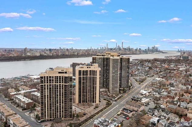 800 Palisade Ave #203, West Fort Lee, NJ 07024