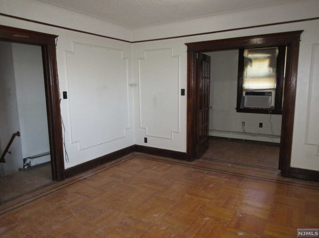 1001 80th St, North Bergen, NJ 07047