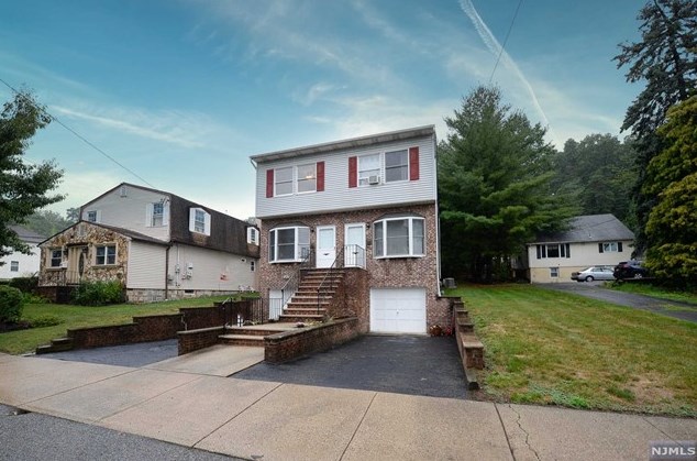 36 Pasadena Pl, Paterson, NJ 07506