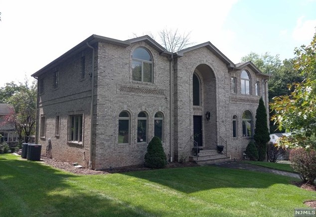 65 Ross Ave, Demarest, NJ 07627