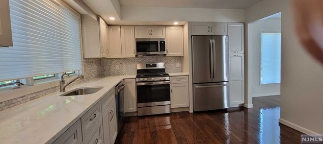 20 Mahan St, Tenafly, NJ 07670