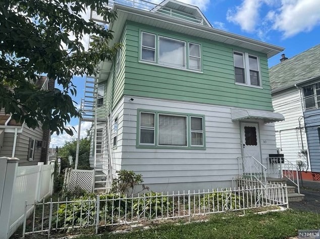 143 Shaw St, Outwater, NJ 07026