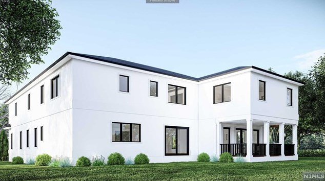 457 Lincoln Dr, Paramus, NJ 07652-4719
