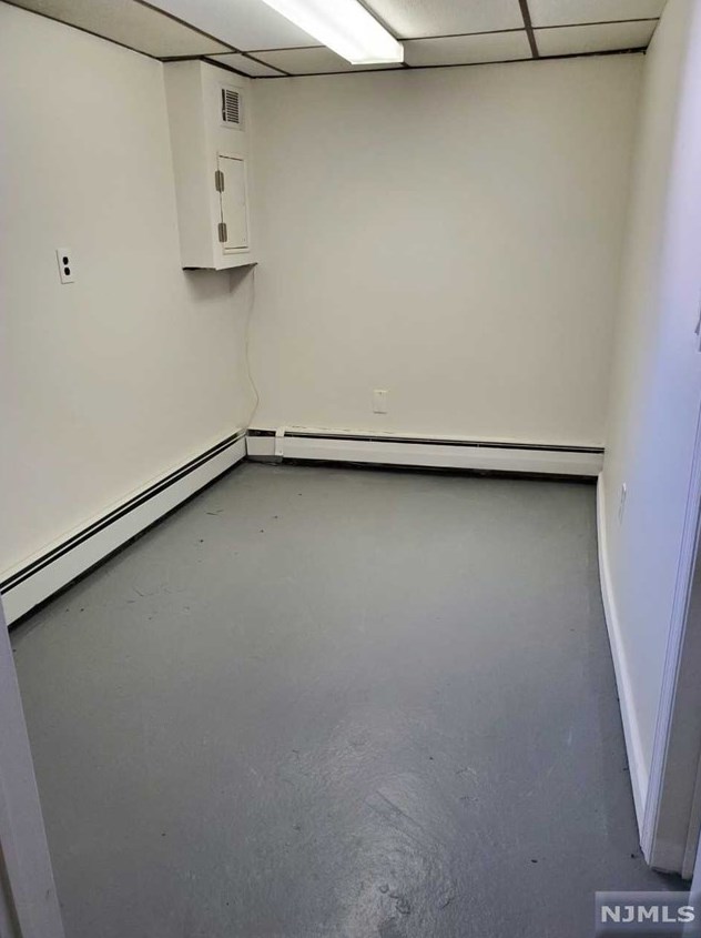 465 Meer Ave, Wyckoff NJ  07481-1837 exterior