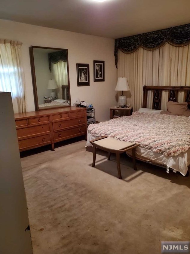 465 Meer Ave, Wyckoff NJ  07481-1837 exterior