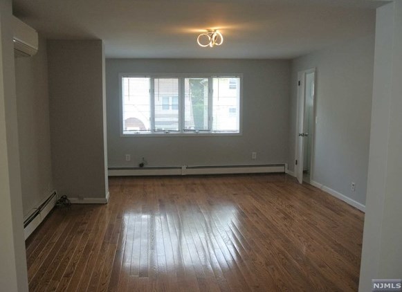 94 Maple Ave #2, Wallington, NJ 07057