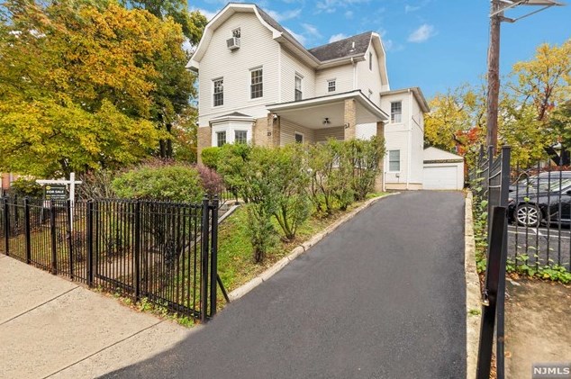 21-23 Roseville Ave, Newark, NJ 07107