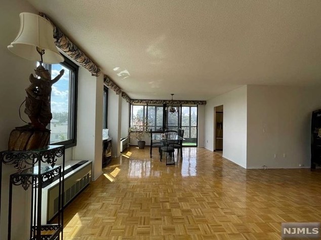 200 Winston Dr #215, Cliffside Park, NJ 07010