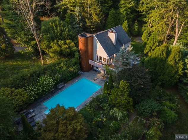 29 Stephens Mill Rd, Hackettstown, NJ 07840