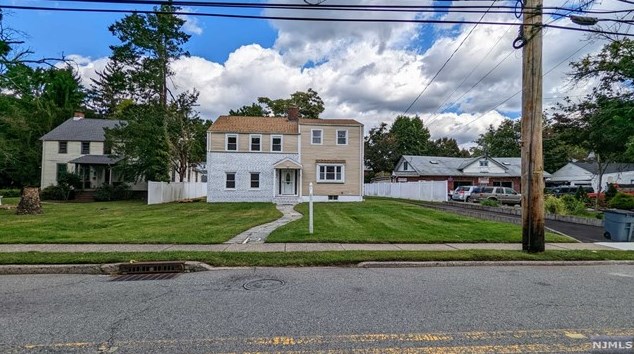 255 E Forest Ave, Teaneck, NJ 07666