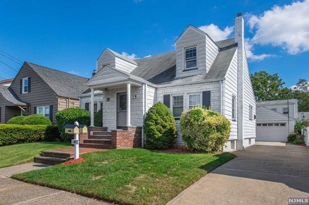 115 Penobscot St, Clifton, NJ 07013