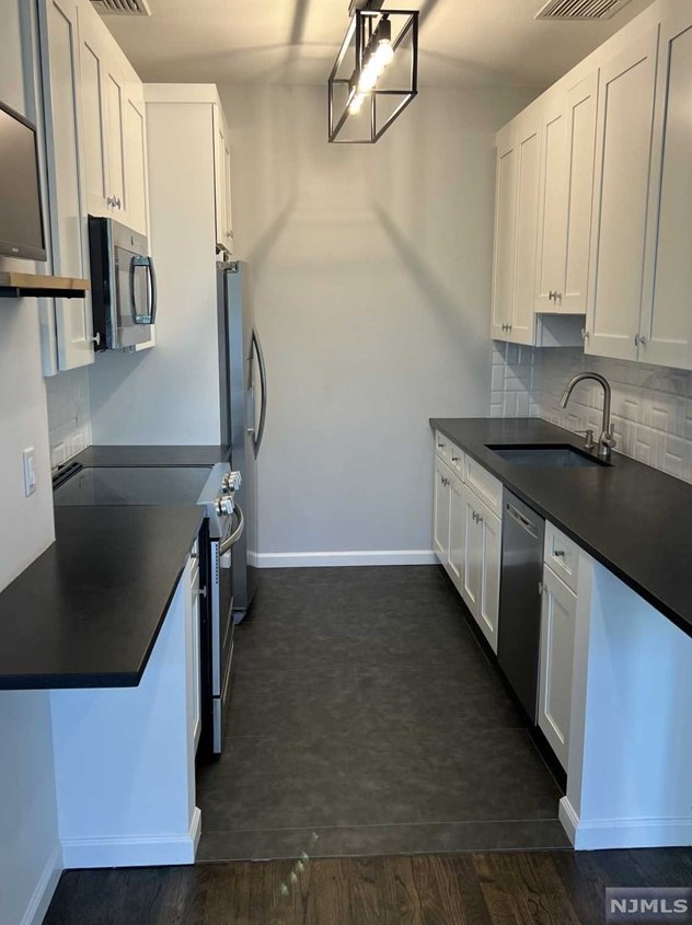 280 E Main St #104, Little Falls, NJ 07424