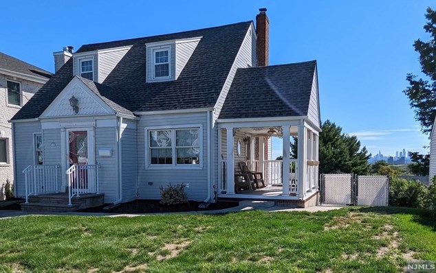 10 3rd St, North Arlington, NJ 07031-4818
