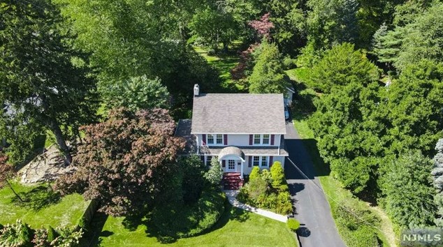 85 Pascack Rd, Hillsdale NJ  07642-1300 exterior