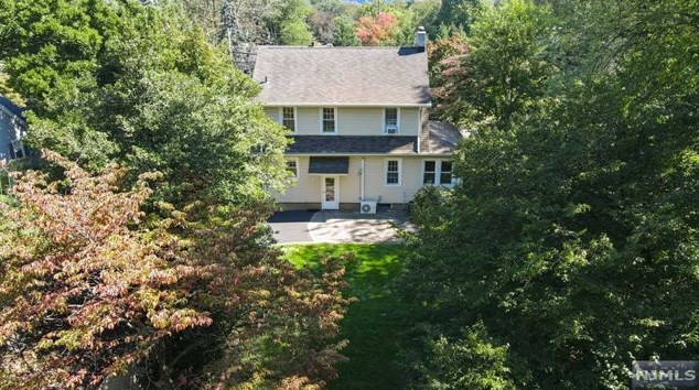 85 Pascack Rd, Hillsdale NJ  07642-1300 exterior