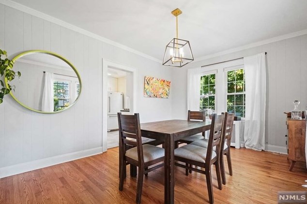 85 Pascack Rd, Hillsdale NJ  07642-1300 exterior
