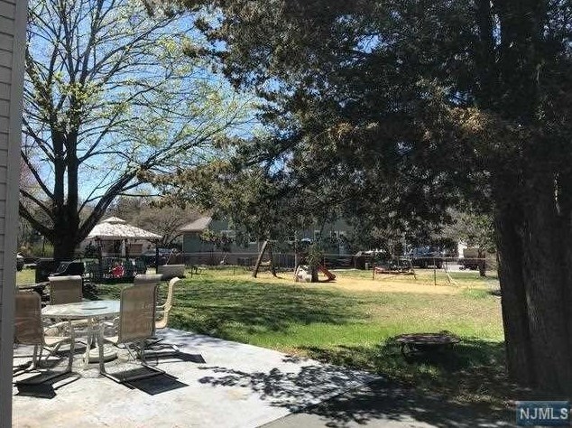 31 Garbarino Ave, Midvale NJ  07465-2115 exterior