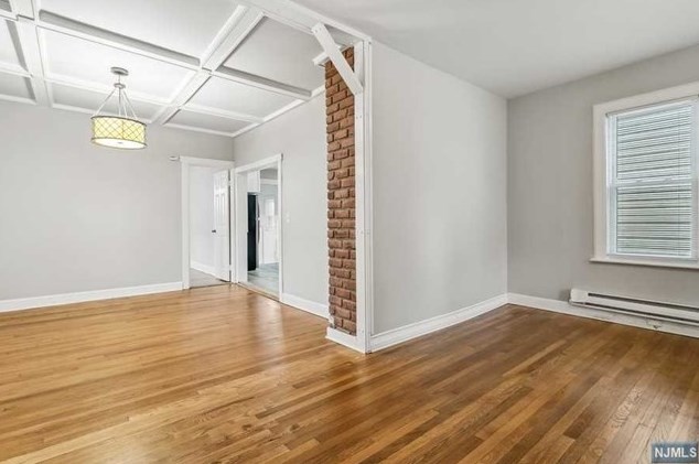7 Preston St, Ridgefield Park, NJ 07660