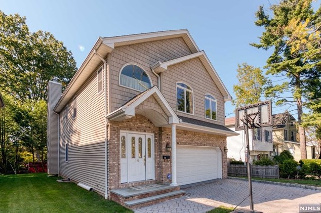 156 Depew St, Dumont, NJ 07628