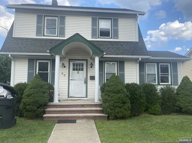 43 Garden St, Bergenfield NJ  07621-2743 exterior