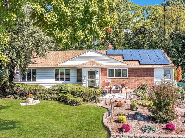 200 Oak Ave, River Edge, NJ 07661