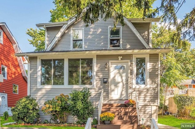 375 Leonia Ave, Bogota, NJ 07603