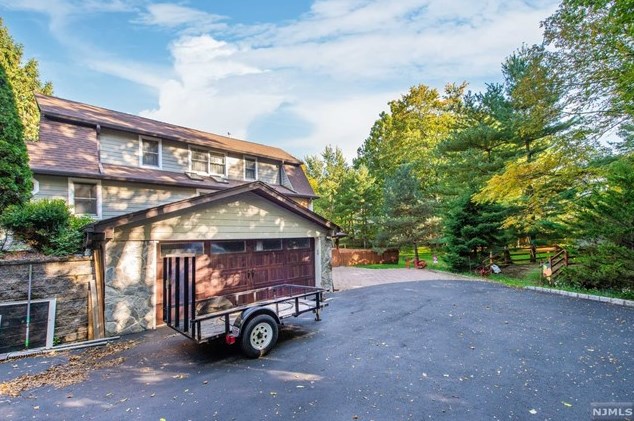 91 Piermont Ave, Hillsdale, NJ 07642