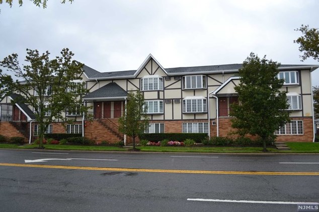 33 Henry Pl #b4, Hackensack, NJ 07601
