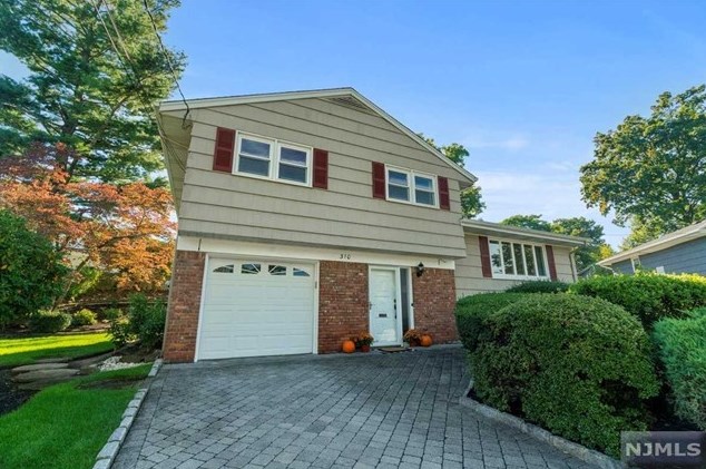 310 Mack Pl, N Milford, NJ 07646