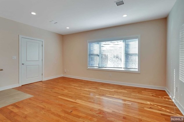 268 Westervelt Pl #1, Lodi, NJ 07644