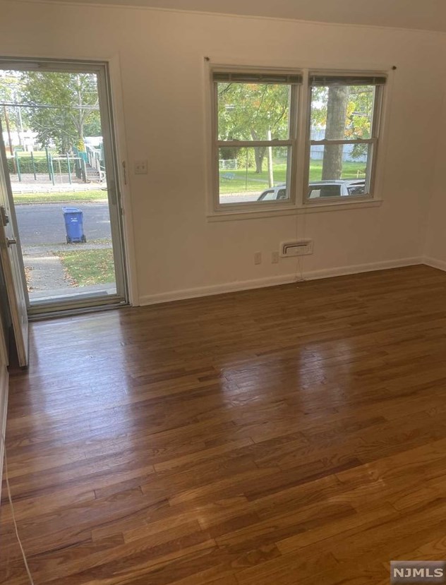 348 Lafayette Pl, Englewood, NJ 07631