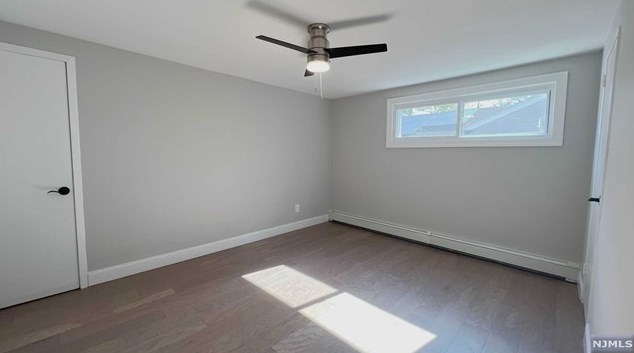 48 Emwood Dr, Emerson NJ  07630-1902 exterior
