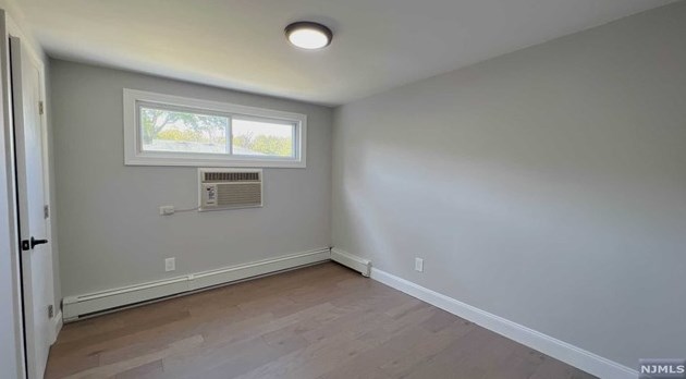 48 Emwood Dr, Emerson NJ  07630-1902 exterior