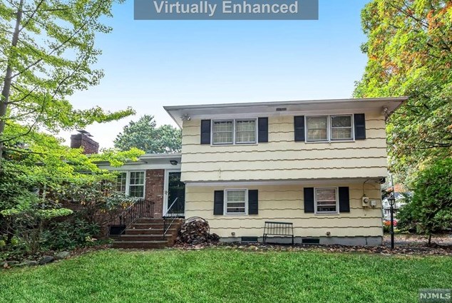 535 Smith Pl, Ridgewood, NJ 07450