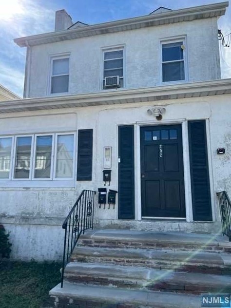 252 Warren Ave #3, West Fort Lee, NJ 07024