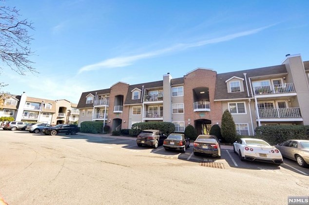 800 River Rd #333, Edgewater, NJ 07020