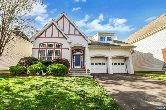 7 River Dell, Oakland, NJ 07436