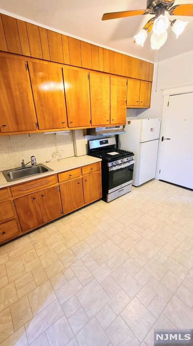 39 Passaic Ave #41b, Nutley, NJ 07110