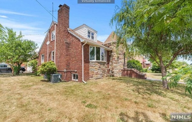 532 Piaget Ave #2, Clifton, NJ 07011