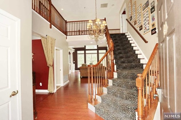 40 Overlook Ridge, Oakland, NJ 07436