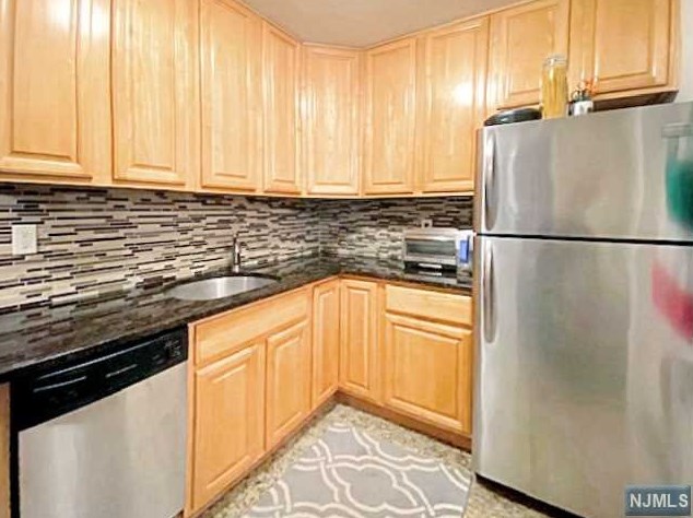 176 Millburn Ave, Millburn, NJ 07041