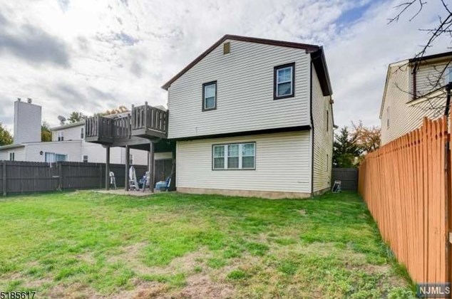 265 Parkside Dr, Union NJ  07083-5564 exterior