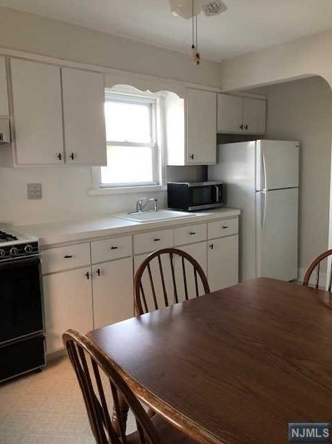 268 Harrington Ave #2nd Flr, Lyndhurst, NJ 07071