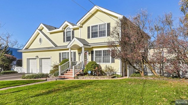 189 Trotta Dr, N Milford, NJ 07646