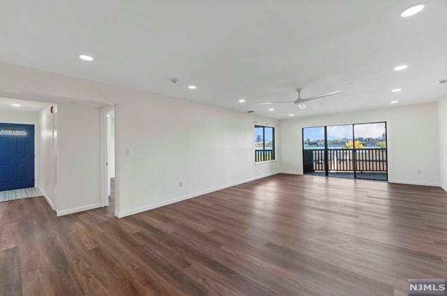 101 State Rt 5 #206, Edgewater, NJ 07020