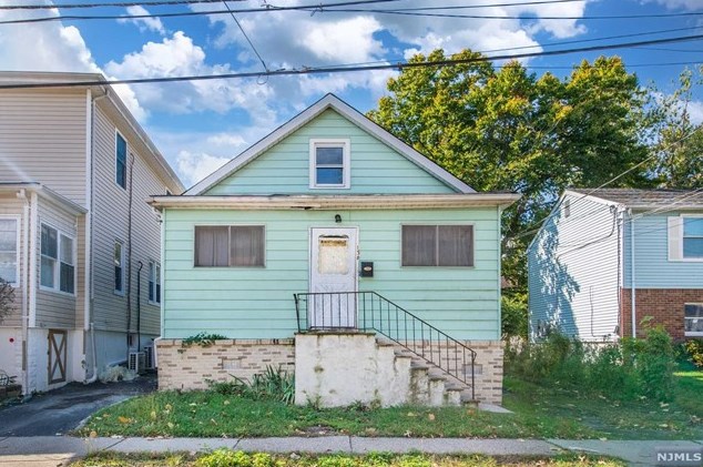 138 2nd St, Englewood, NJ 07631