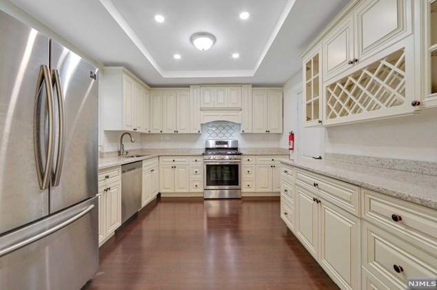 39 South St, Ridgefield Park, NJ 07660
