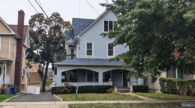 318 Larch Ave #2, Bogota, NJ 07603