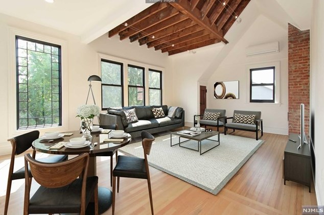 11 Upper Mountain Ave #3rd Floor, Montclair, NJ 07042